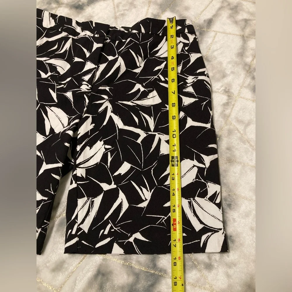 Mario Serrani Black and White Leaf Shorts-2